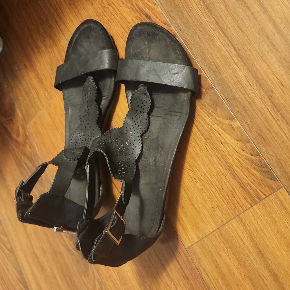 Kenneth Cole Reaction Wedge